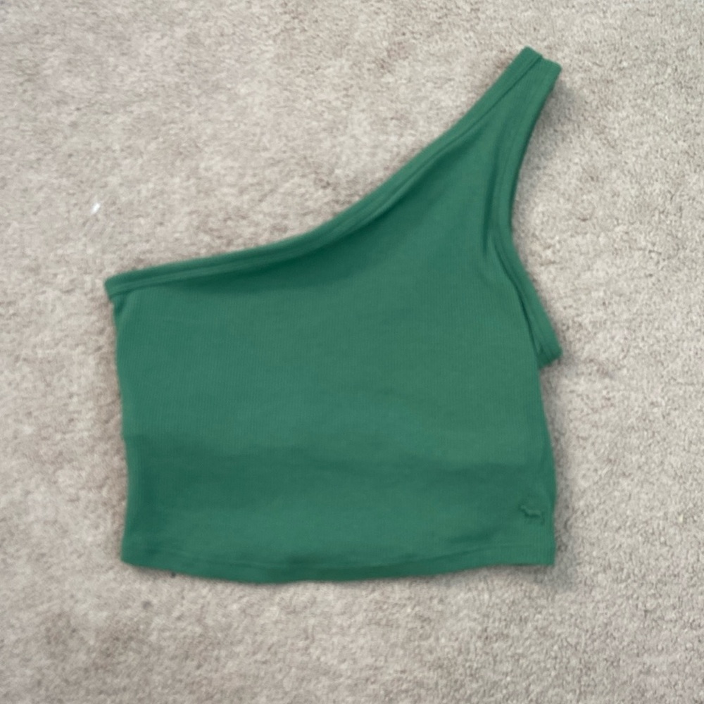 Green, 1 shoulder tank top from pink. Barely worn, good as new.